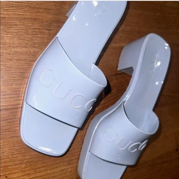 GUCCI slides - Picture 4 of 5